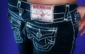 Tyler Fox in sexy Jeans